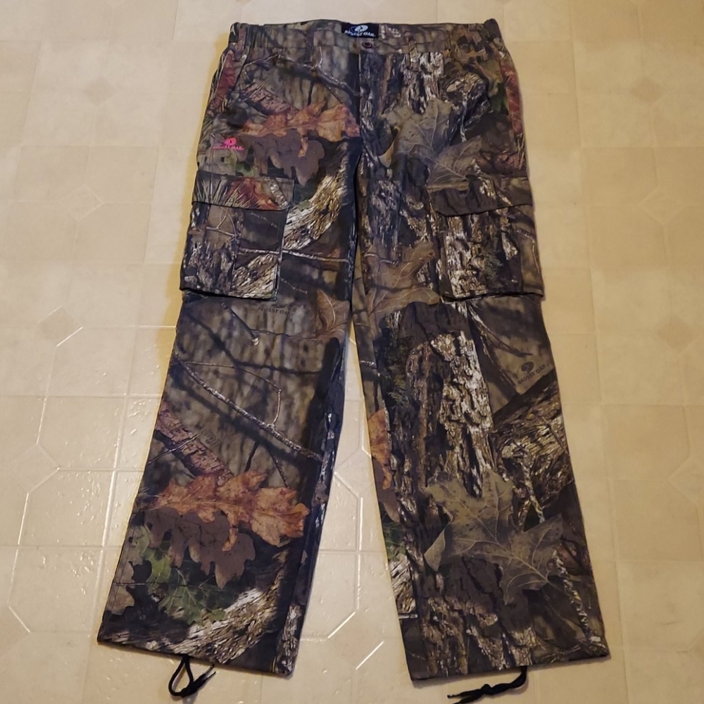 Womens Camo Hunting Cargo Pants L